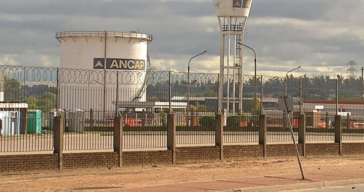 Paro de Ancap en La Tablada desde el mediodía por asamblea: suministro de combustible hasta las 13:00
